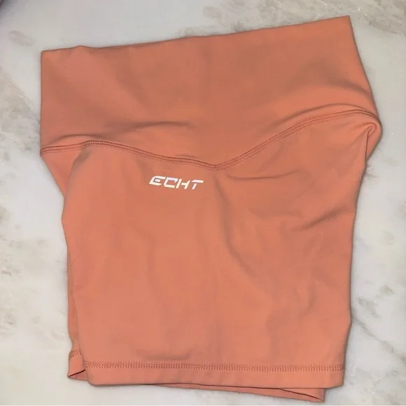 ECHT Women's Peach Shorts size medium 4” inseam high rise - Picture 4 of 7